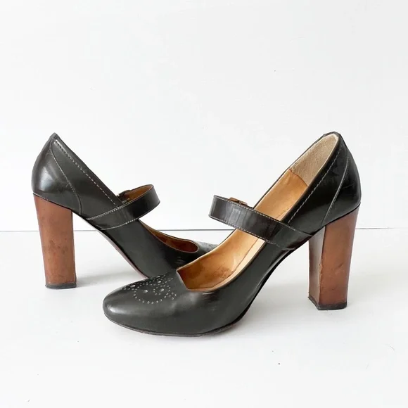 Bettye Muller Women's Round Toe Mary Jane Block Heels Shoe Black Size 7 - Picture 2 of 10